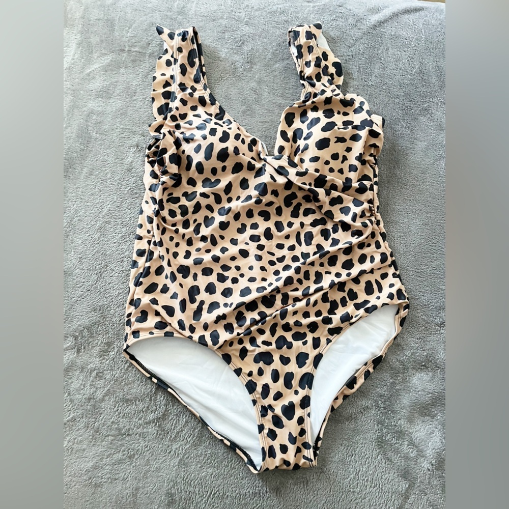 Marina West Leopard Print Ruched One-piece Swimsuit Size XXL